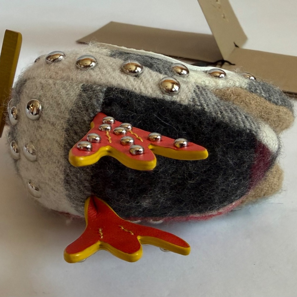 NWT Burberry Seagull Studded Key Ring/Keychain/Bag Charm - Picture 6 of 10